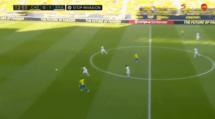 弗兰-加西亚连吃2黄被罚下，阿隆索怒吼：别XXX开玩笑了（弗兰-加西亚两黄变一红遭逐，阿隆索怒吼：别再XXX开玩笑！）