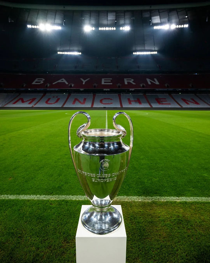 巴萨国王杯大名单：亚马尔、莱万领衔，什琴斯尼病愈回归（巴萨公布国王杯名单：亚马尔、莱万领衔，什琴斯尼病愈复出）