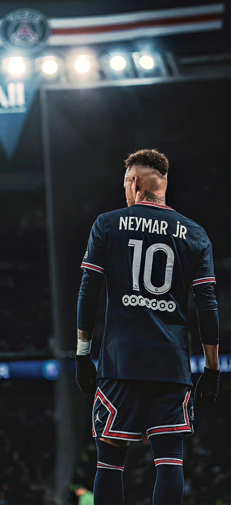 梅西还是C罗？马特乌斯：我选梅西，过去15年他对足球更重要（马特乌斯力挺梅西：近15年对足球影响力更胜C罗）