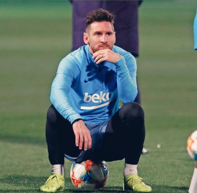 FC26足球庆典队长：金搓姆巴佩领衔，C罗、凯恩、范戴克在列（FC26庆典队长阵容：金搓版姆巴佩挂帅，C罗、凯恩、范戴克入列）