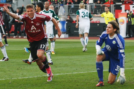 泪洒赛场！阿尔巴完美告别 迈阿密国际首夺MLS杯（泪别绿茵！阿尔巴谢幕圆满 迈阿密国际加冕首座MLS冠军）